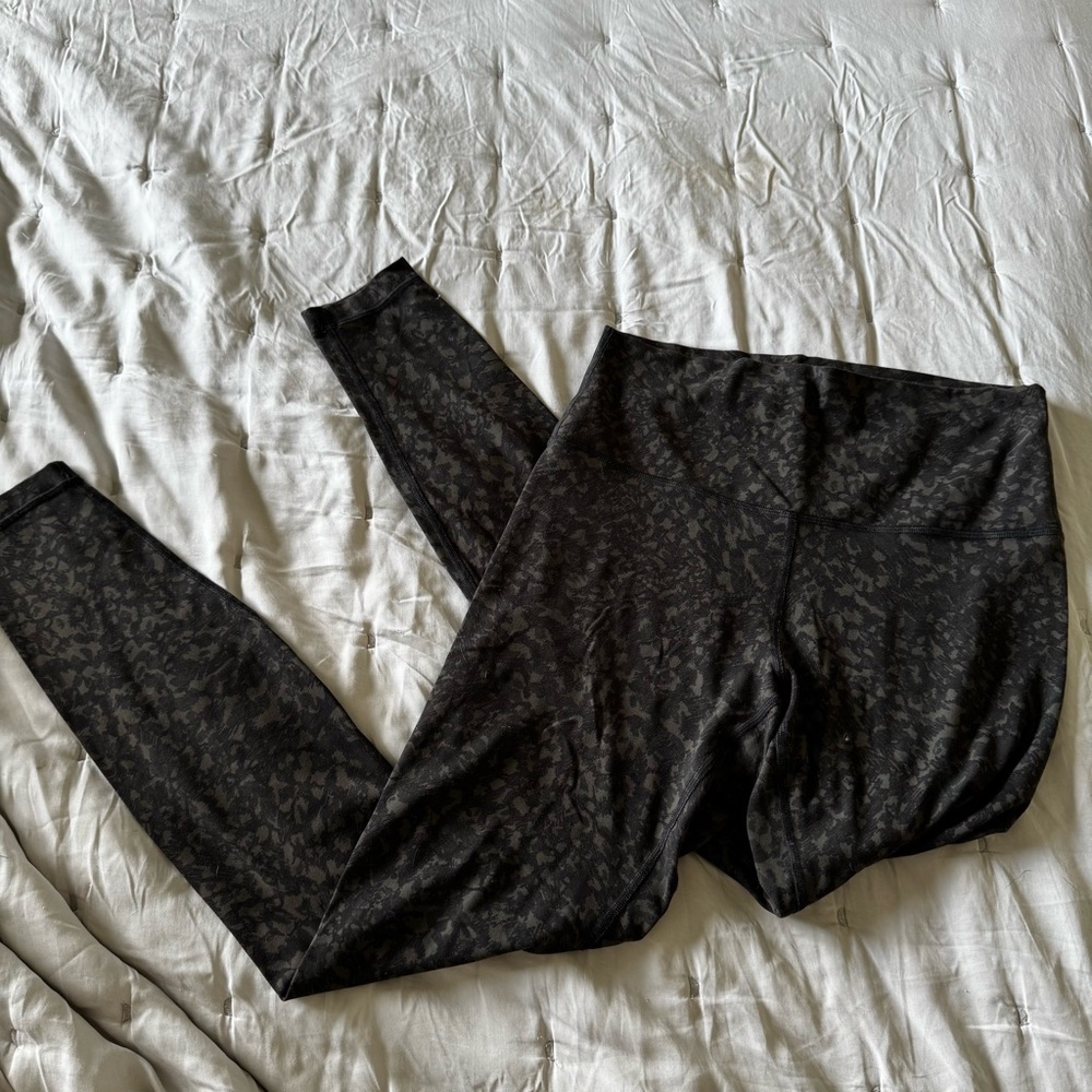 Lululemon Align Pant 28" Wild Thing Camo Dark Olive Multi size 8 - Picture 6 of 9